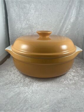 Emile Henry France Citron 9 1/2” Dutch Oven